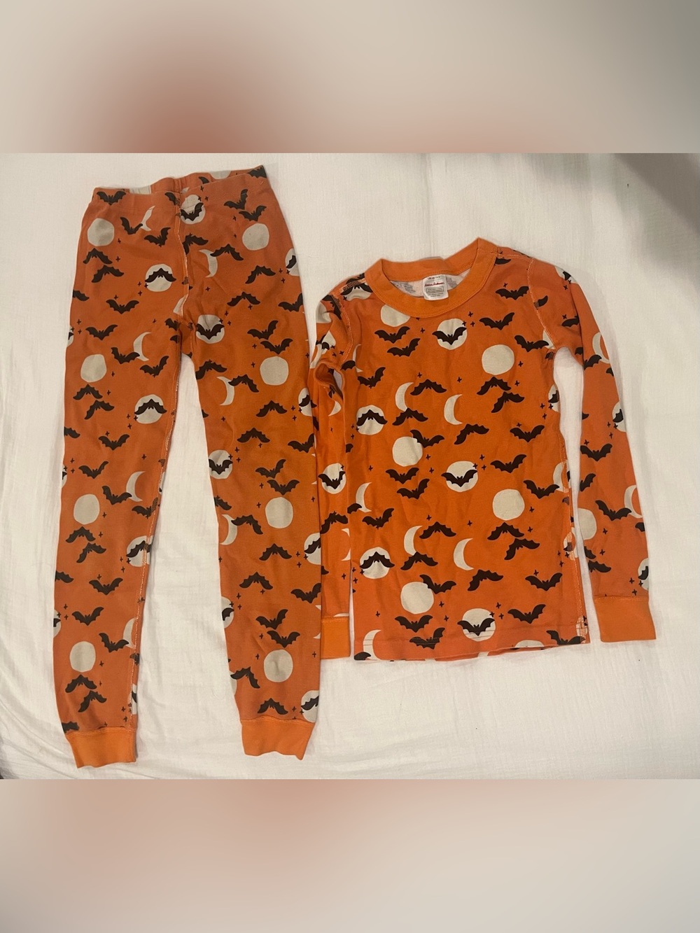 2 sets of Hanna Andersson Halloween Pajamas in Organic Cotton - Size 8